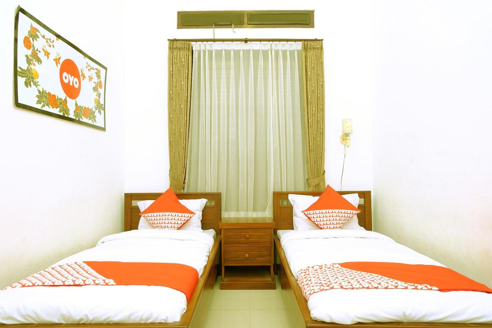 Oyo 350 D' Maktab Homestay Syariah Маланг Екстериор снимка