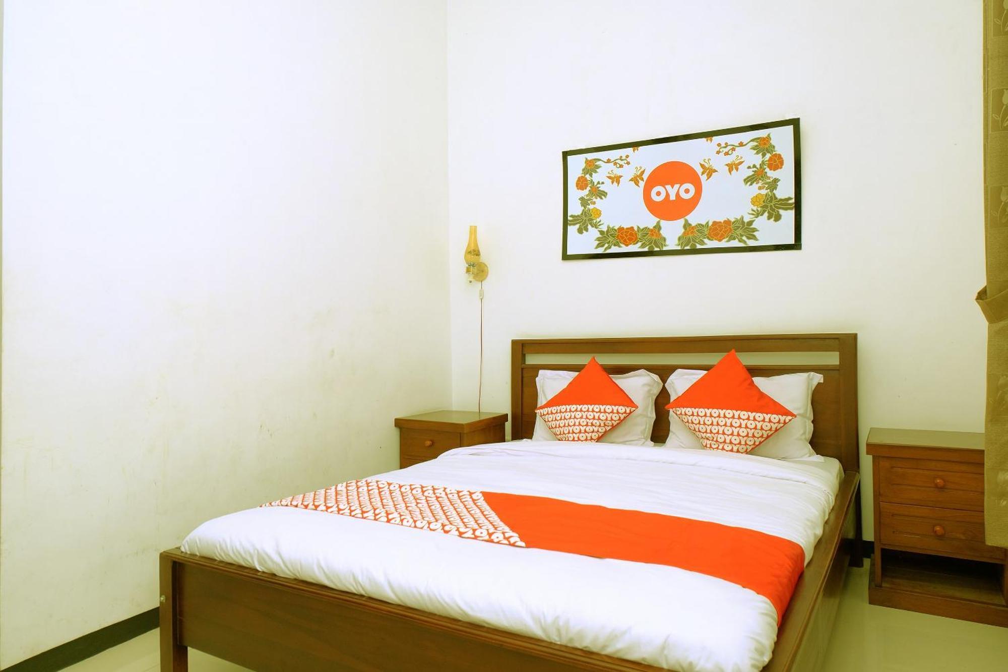 Oyo 350 D' Maktab Homestay Syariah Маланг Екстериор снимка