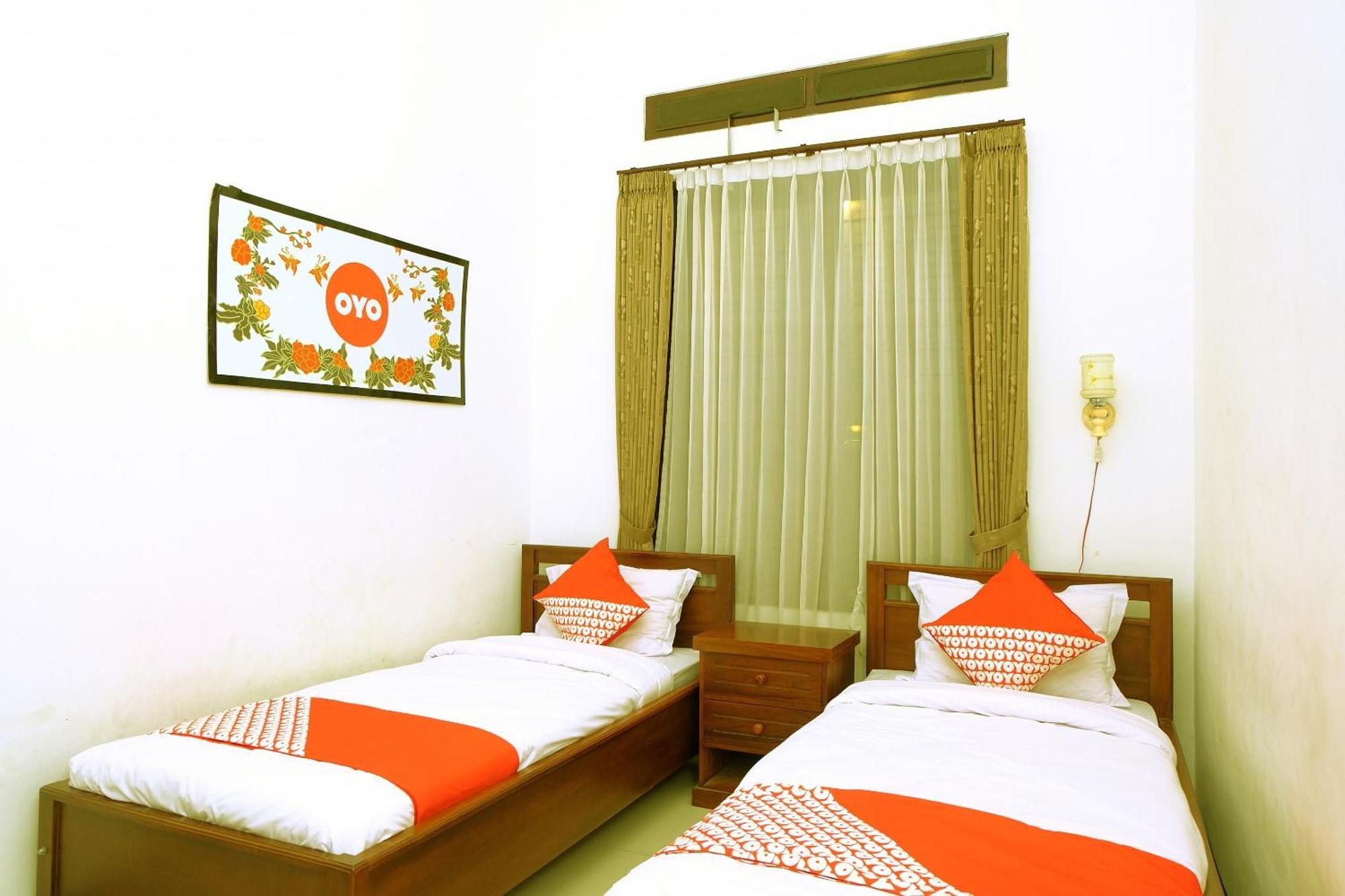 Oyo 350 D' Maktab Homestay Syariah Маланг Екстериор снимка