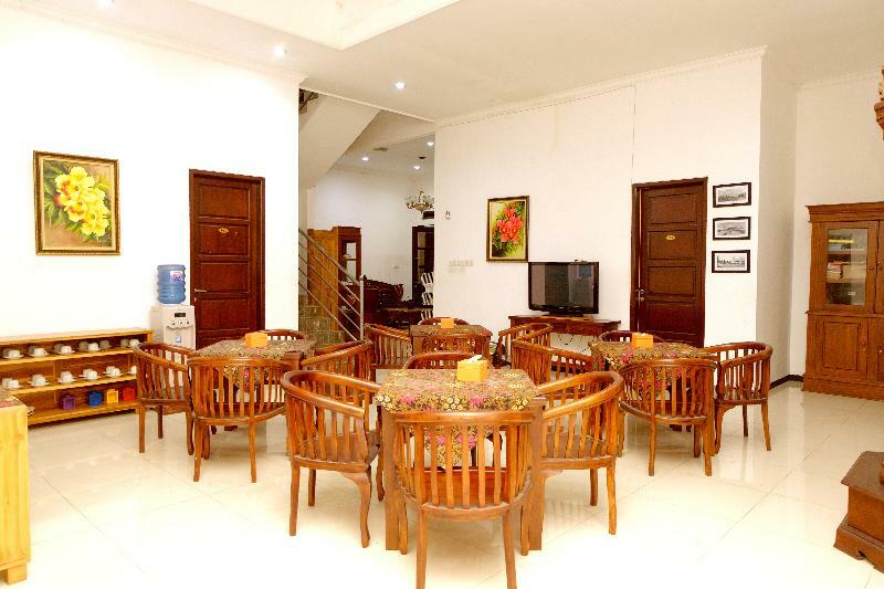 Oyo 350 D' Maktab Homestay Syariah Маланг Екстериор снимка
